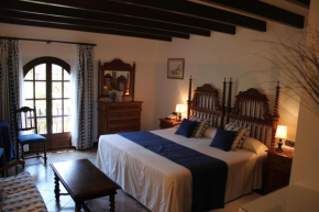 Гостиница Petit Hotel Ses Rotges  Кала Ратхада